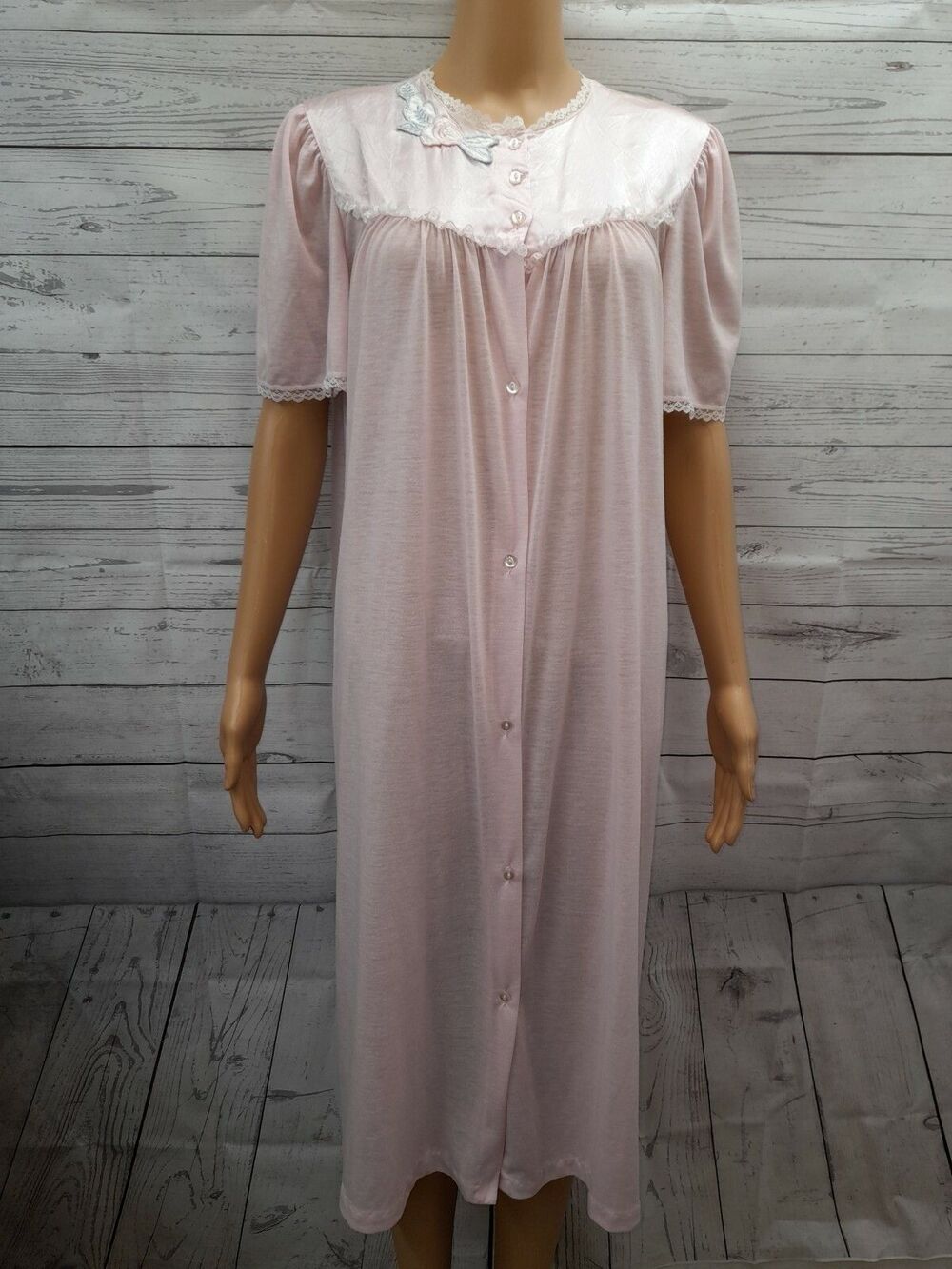Vtg Vandemere Nightgown Sz M Light Pink Lace Applique short Sleeve